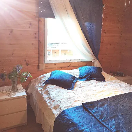 B&B Elaemys Aemmi Sauvo