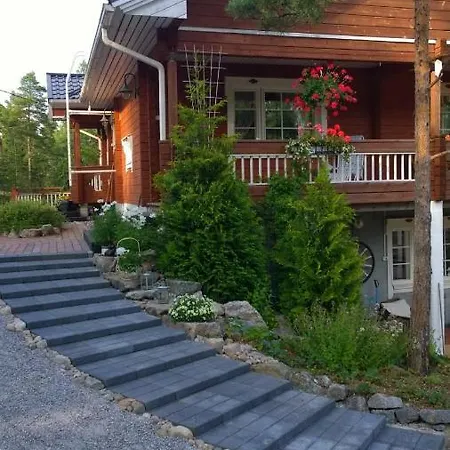 B&B Elaemys Aemmi Bed & Breakfast Sauvo