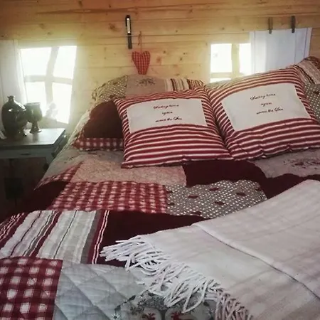 B&B Elaemys Aemmi Bed & Breakfast