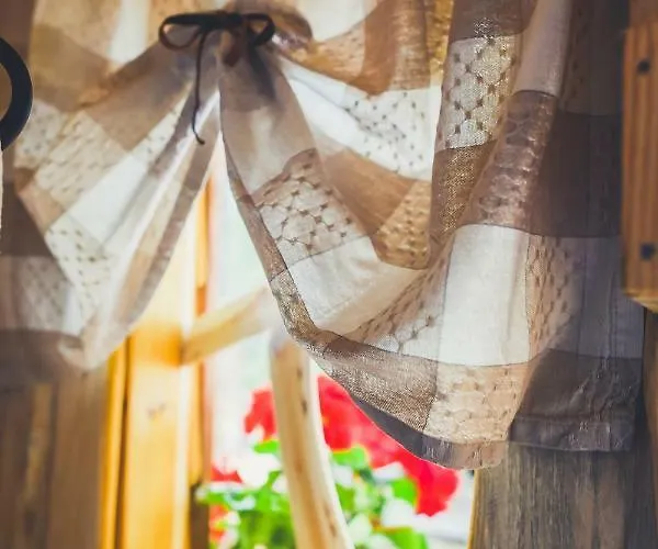 B&B Elaemys Aemmi Couette-café Sauvo