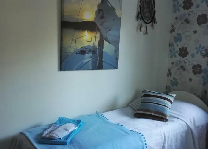 B&B Elaemys Aemmi Couette-café